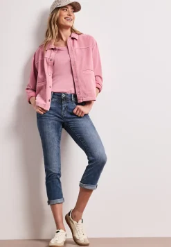 7/8 Slim Leg jeans in casual fit