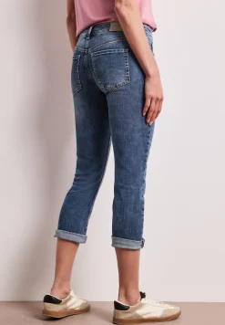 7/8 Slim Leg jeans in casual fit