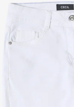 3/4 Slim Leg jeans in Slim Fit