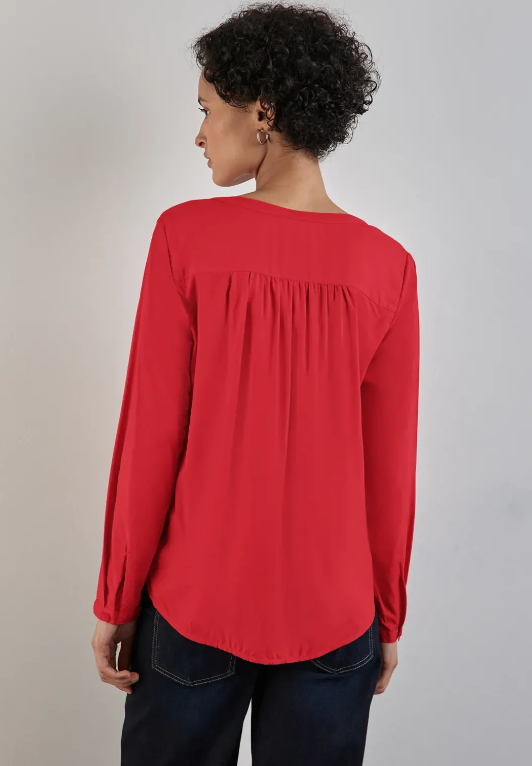 Basic blouse in effen kleur