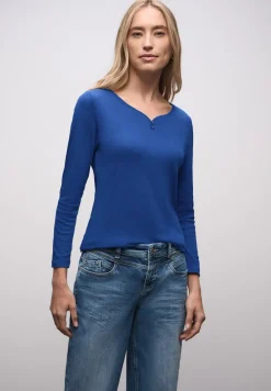Basic shirt met knoopdetail