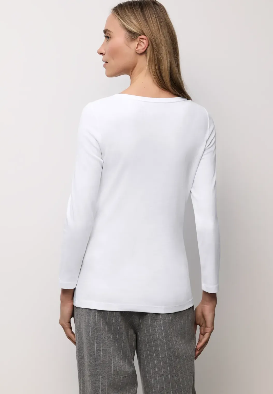 Basic shirt met knoopdetail