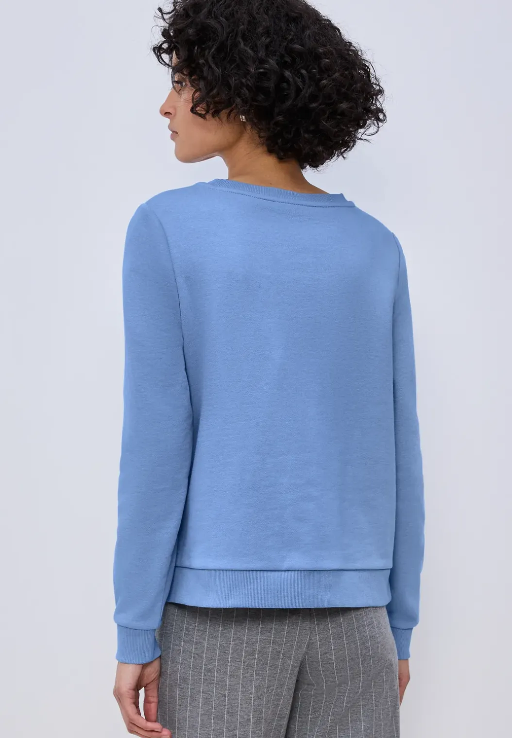 Basic sweatshirt