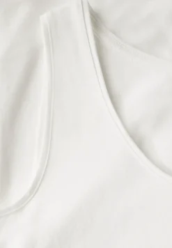 Basic top in effen kleur