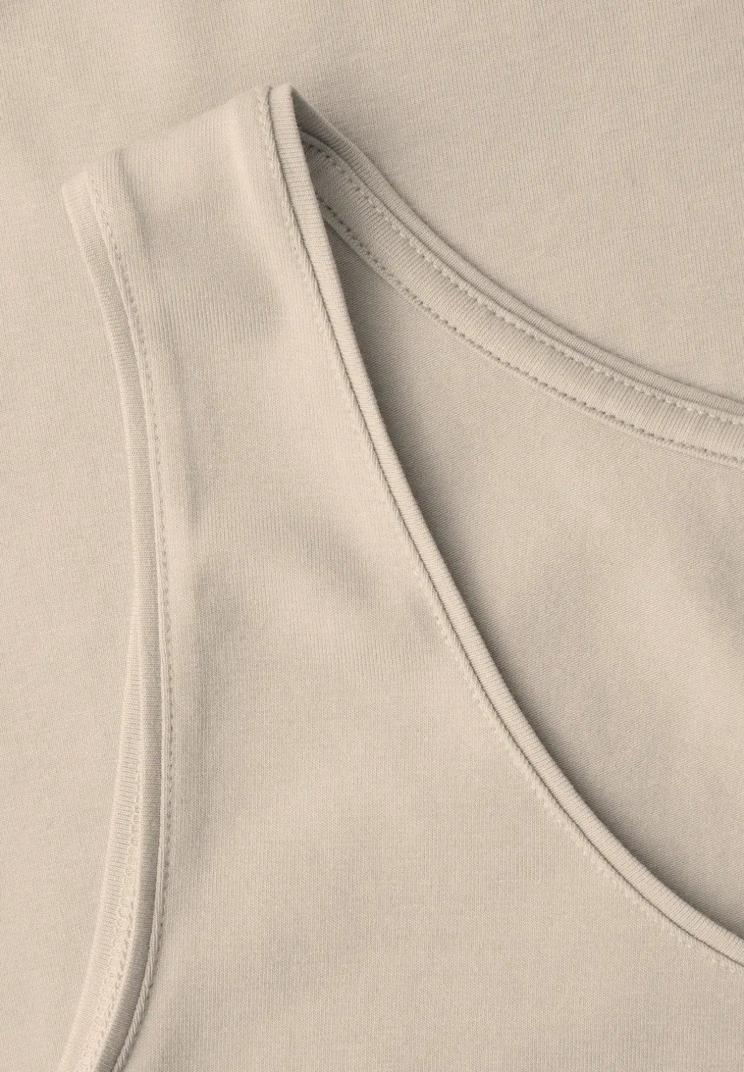 Basic top in effen kleur
