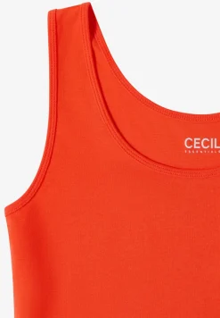 Basic top in effen kleur