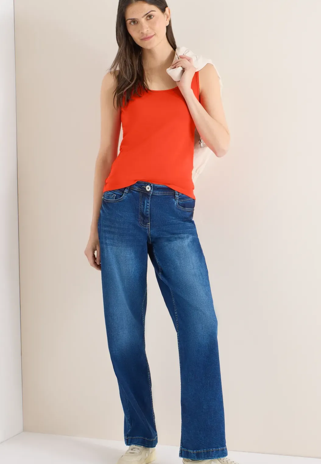 Basic top in effen kleur