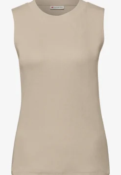 Basic top met geribbelde textuur