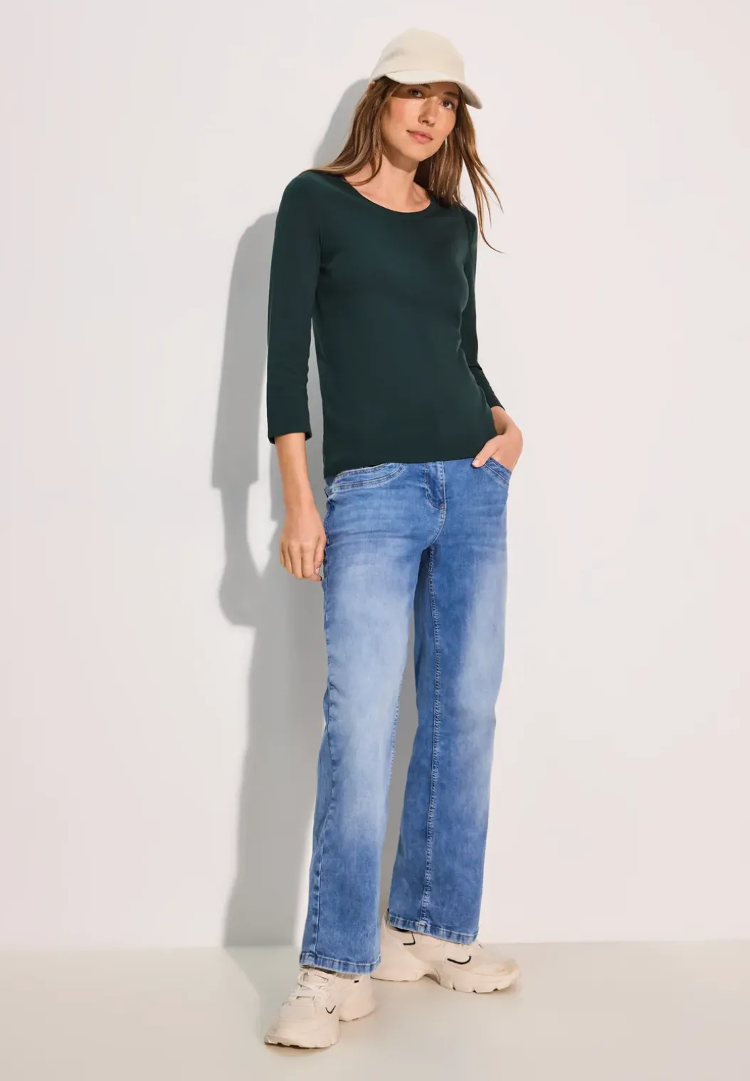 Basic T-shirt in effen kleur
