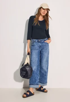 Basic T-shirt in effen kleur