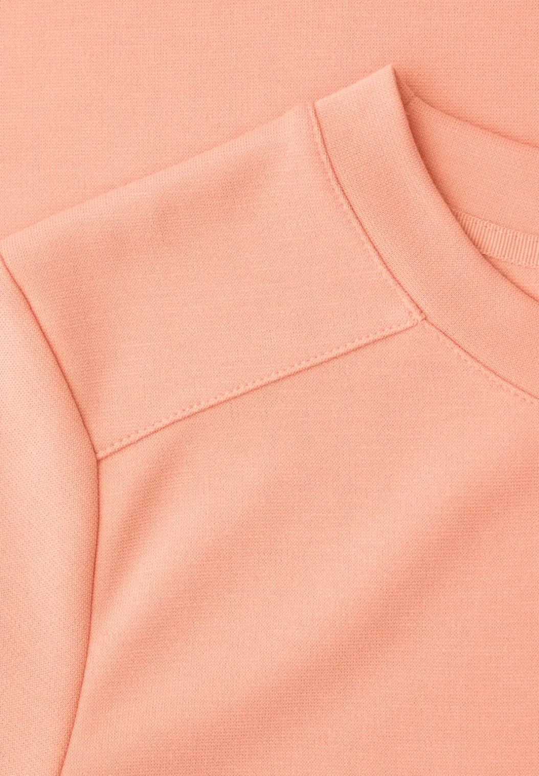 Basic Shirt met korte mouwen en ronde hals