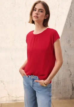 Basic shirt met rimpels
