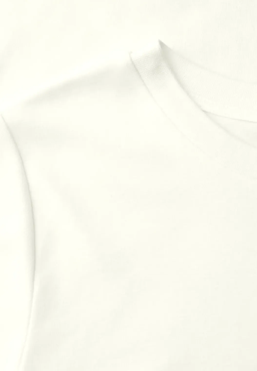 Basic Shirt met ronde hals en korte mouwen
