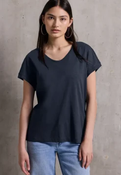 Basic shirt met V-hals