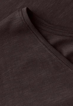 Basic shirt met V-hals