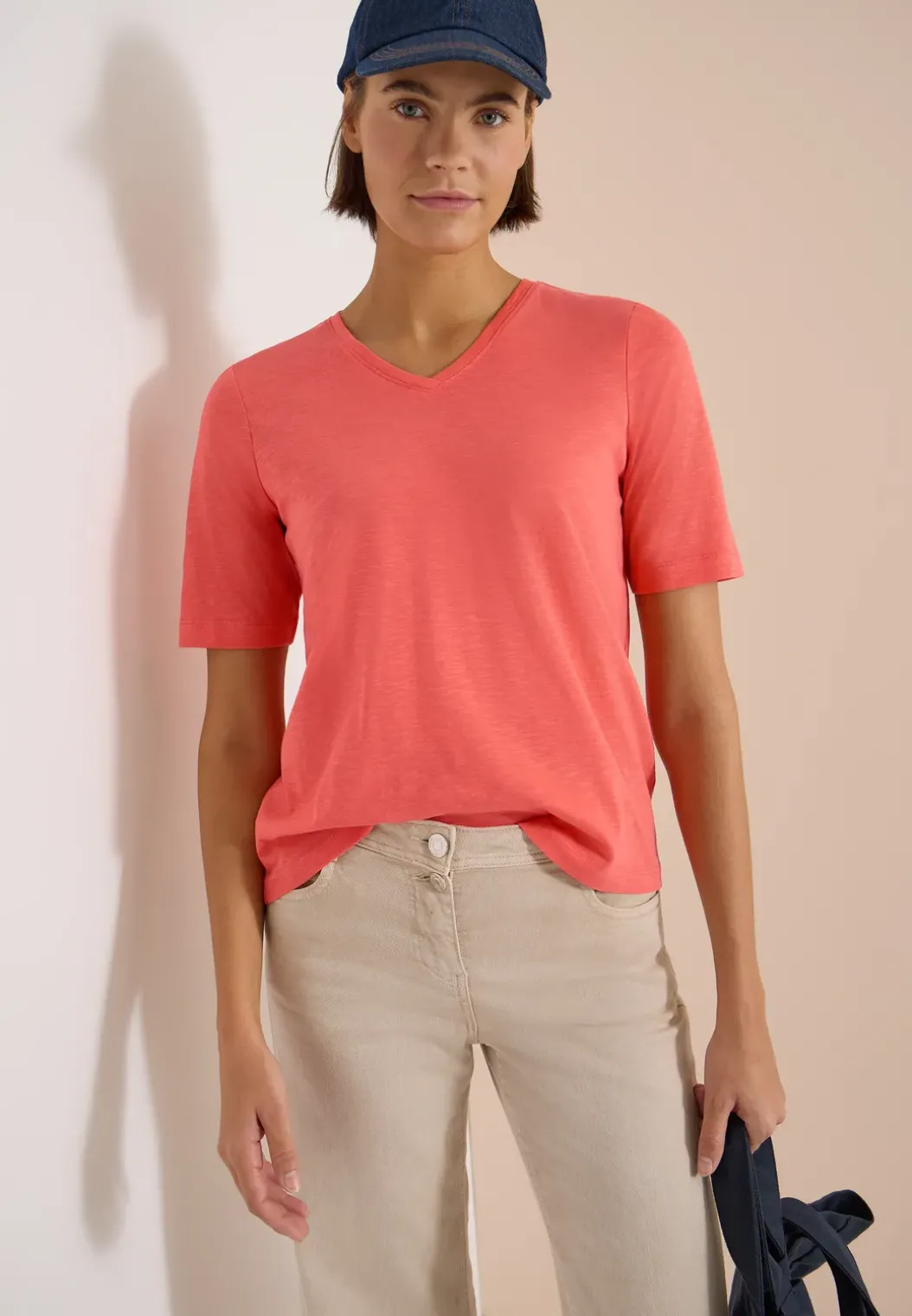 Basic Shirt met V-hals