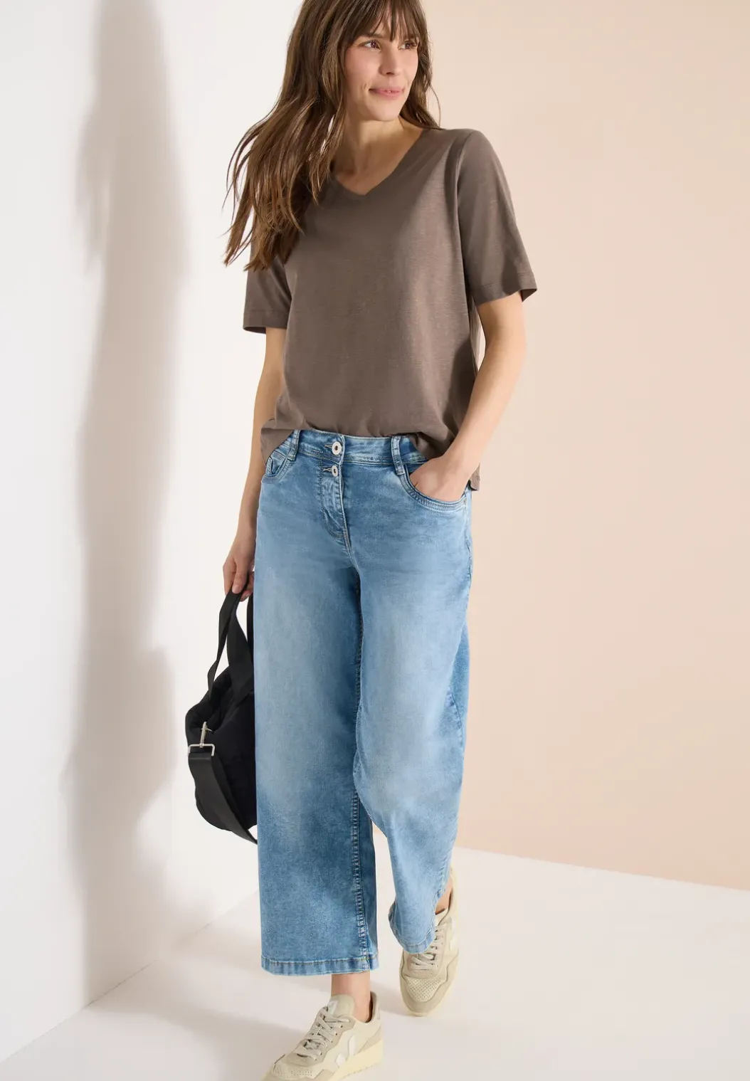 Basic Shirt met V-hals