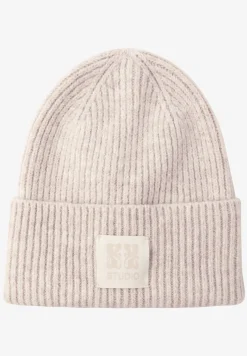Beanie met badge