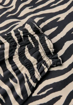 Bedrukte blouse met smokdetails
