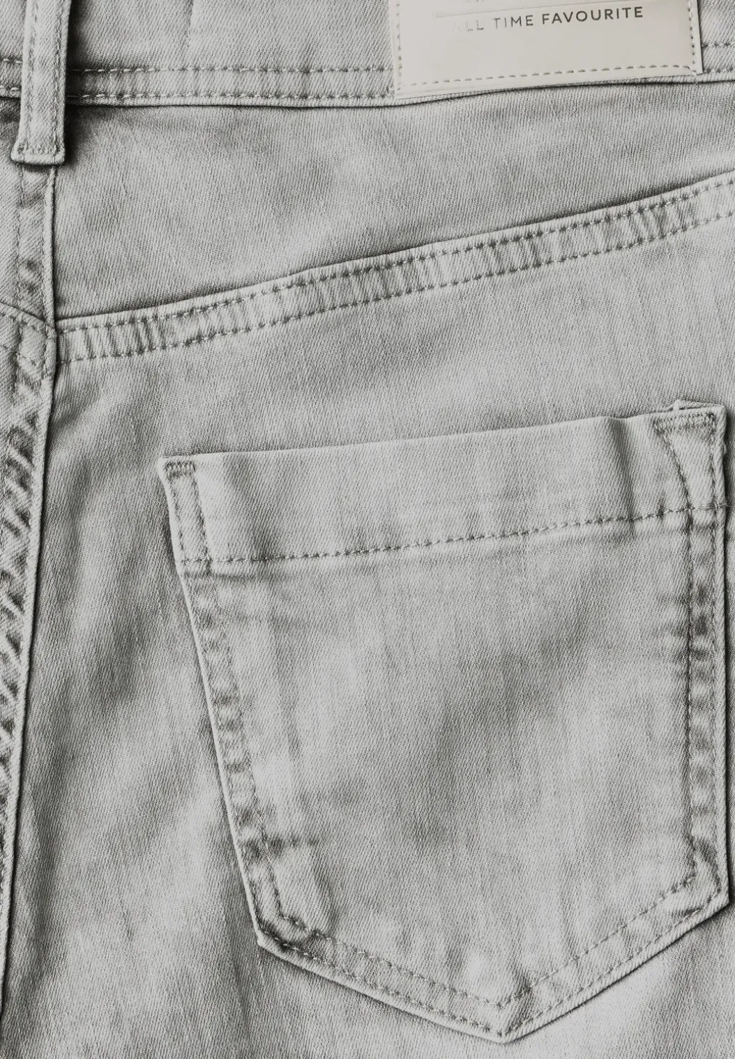 Bermuda jeans