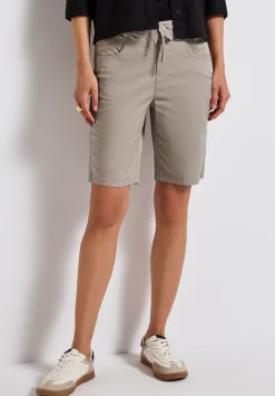 Bermuda met koorddetail