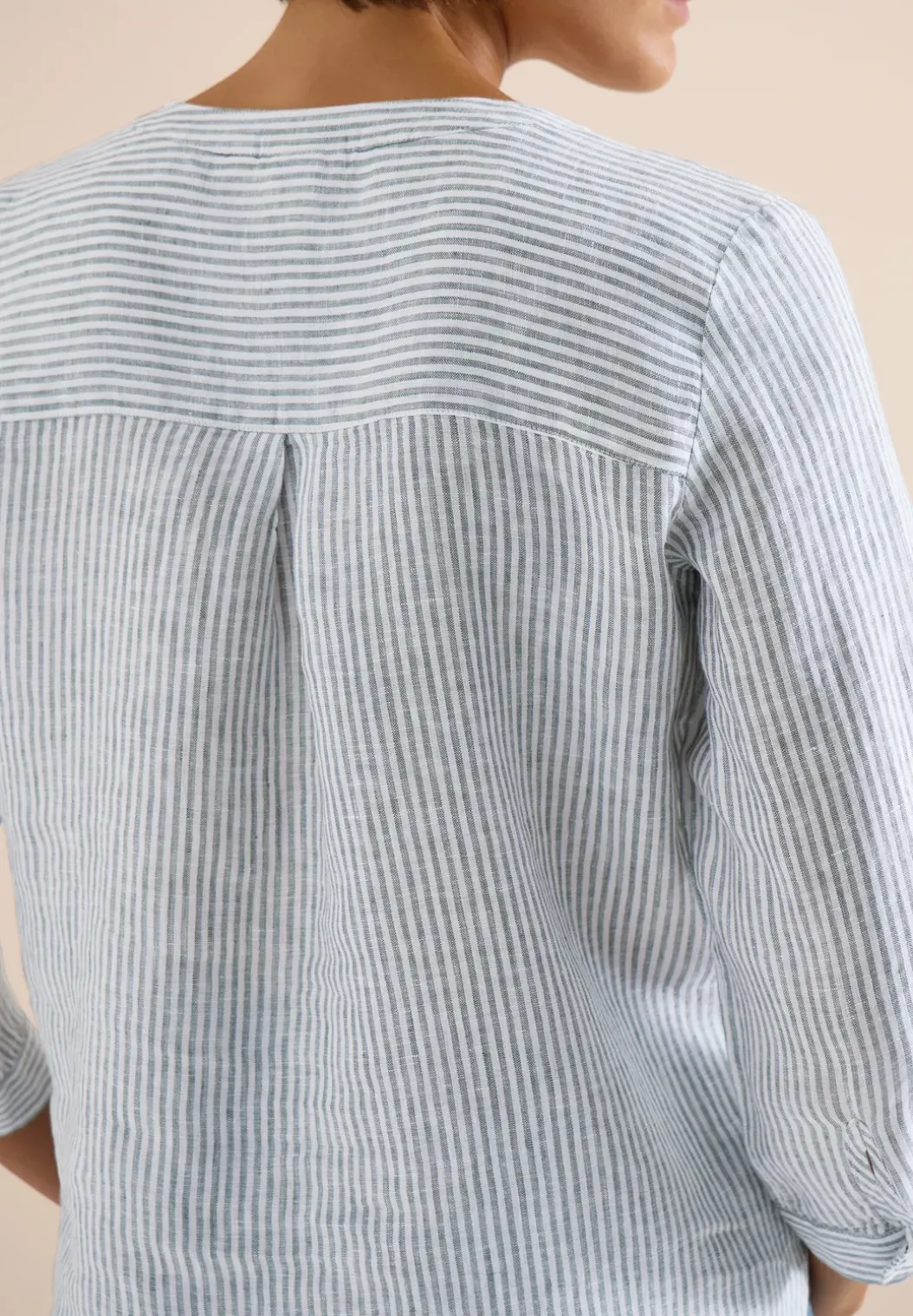 Blouse met 3/4 mouwen en gespleten hals in linnen