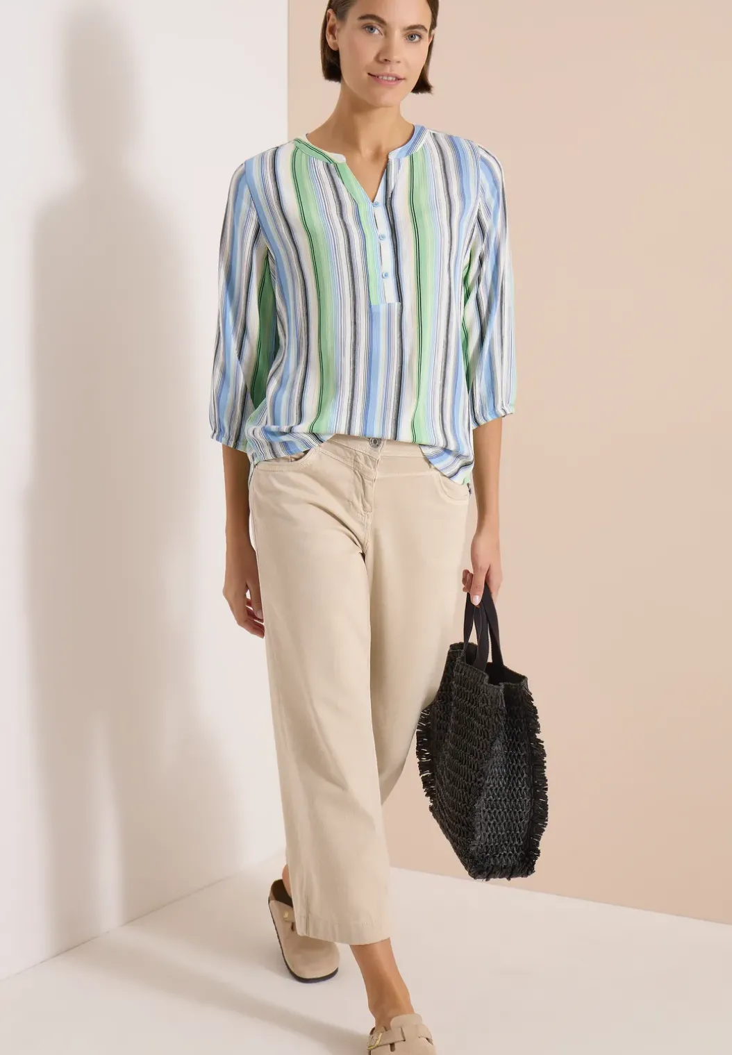 Blouse met 3/4 mouwen en meerkleurige strepen