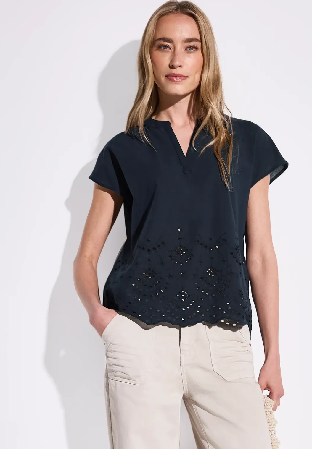 Blouse met borduursel