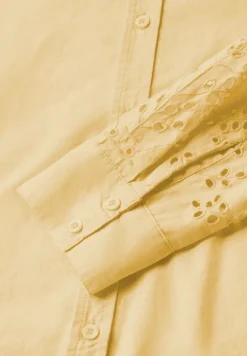 Blouse met geborduurde mouwen