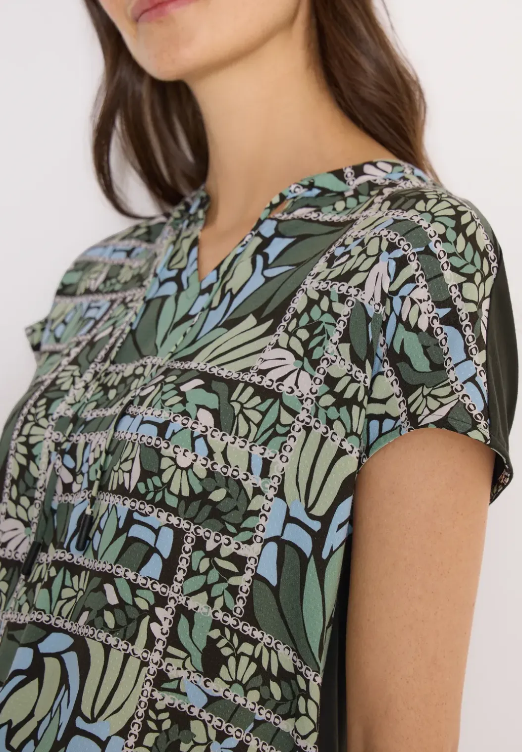 Blouse met gespleten hals en structuurmix