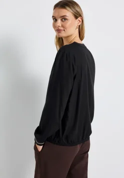 Blouse met gespleten hals en tape