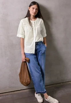 Blouse met korte mouwen en borduursel