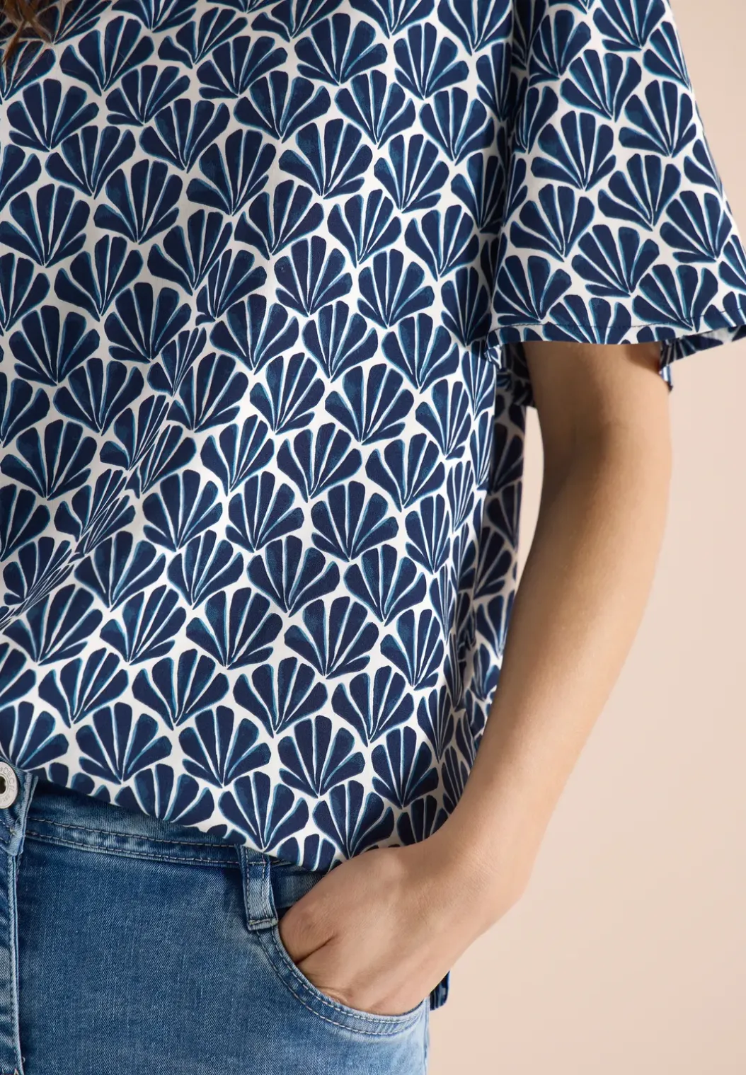 Blouse met korte mouwen en schelpjesprint