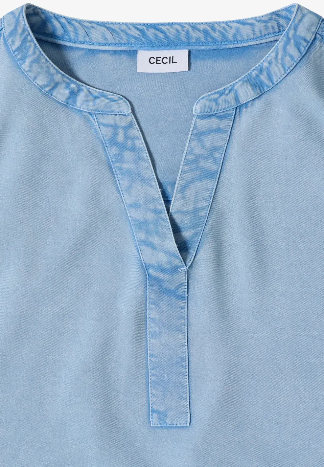 Blouse met korte mouwen en gespleten hals in denimlook