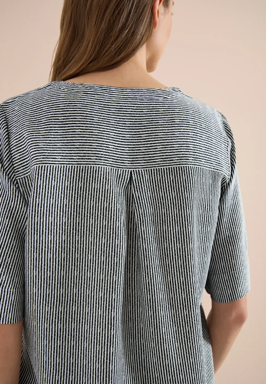 Blouse met korte mouwen, gespleten hals en strepen