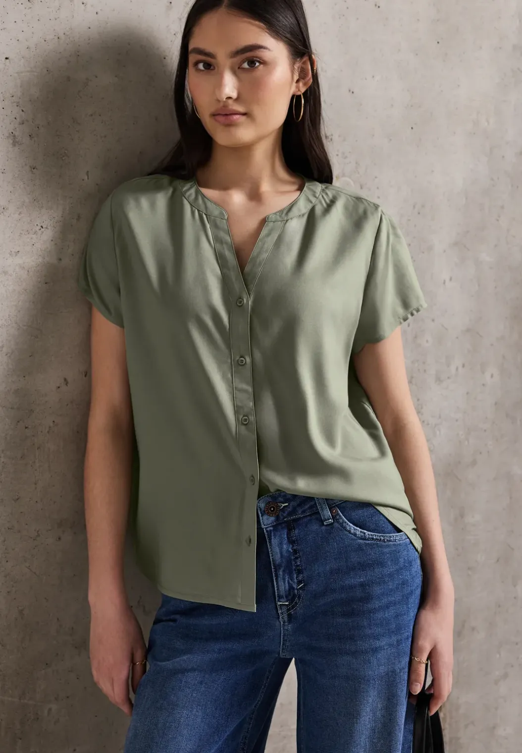 Blouse met korte mouwen in effen kleur