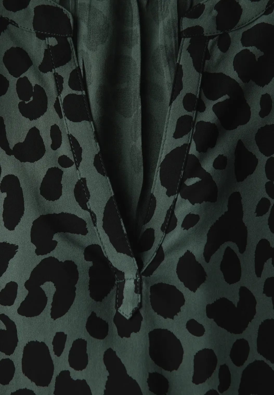 Blouse met leopatroon