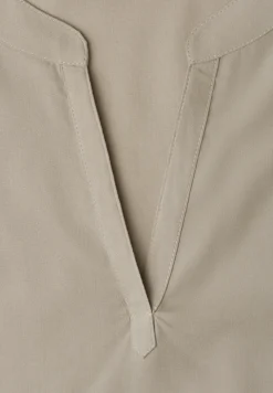 Blouse met losse schouders en gespleten hals