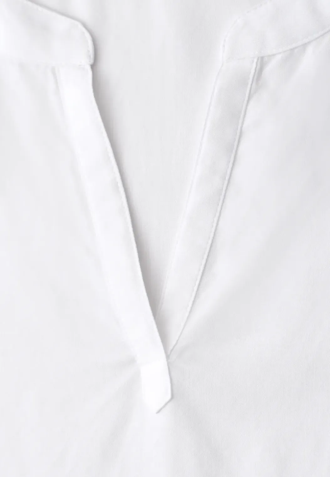 Blouse met losse schouders en gespleten hals
