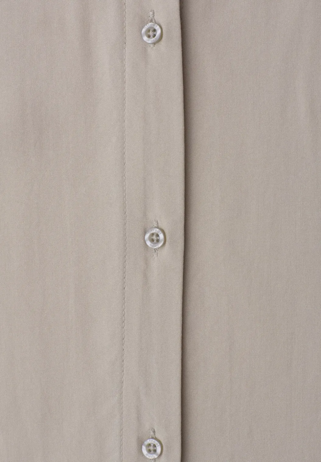 Blouse met overhangende schouders en bowlingkraag
