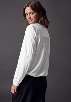 Blouse met smokdetail