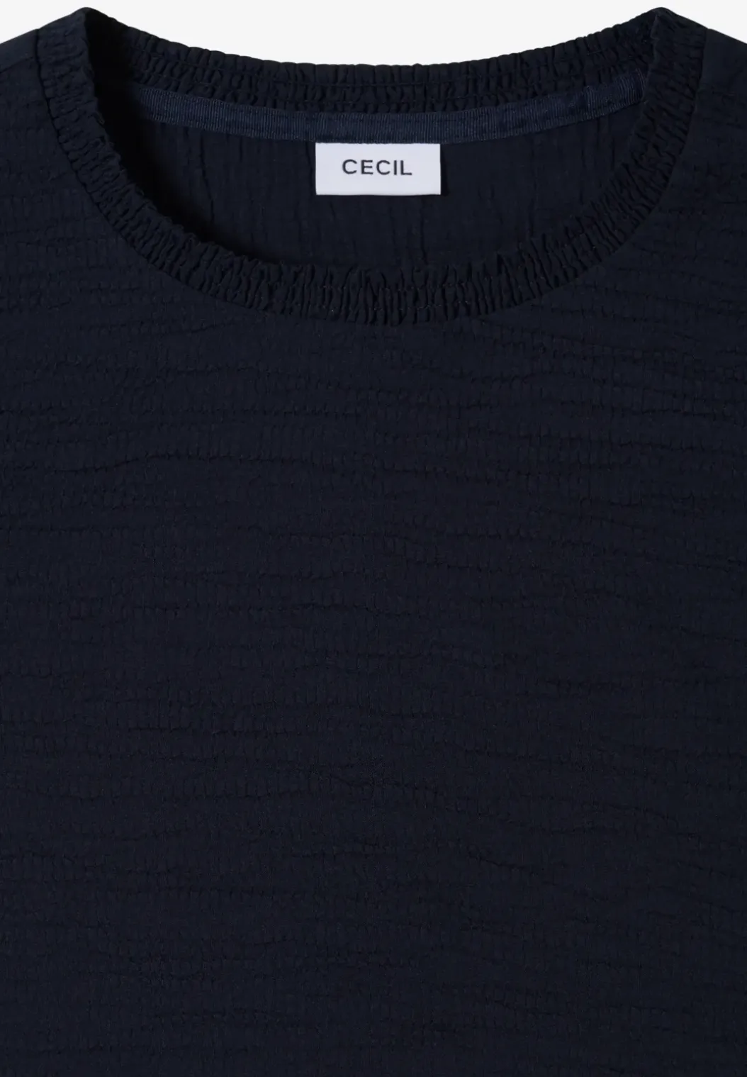 Blouse met gesmockte halslijn