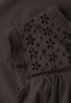Blousetop met gespleten hals en shiffley-details