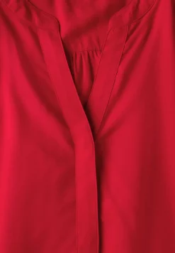 Blousetop met gespleten hals