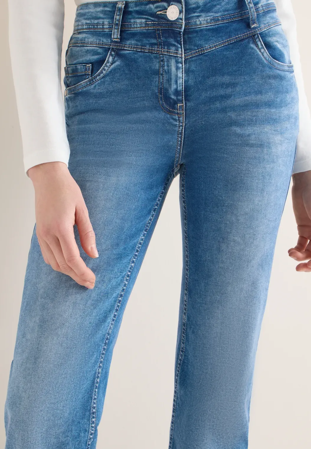 Bootcut jeans