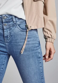 Bootcut jeans