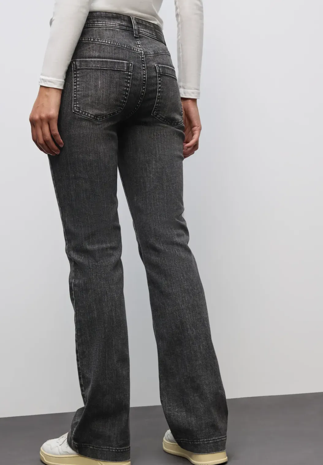 Bootcut jeans