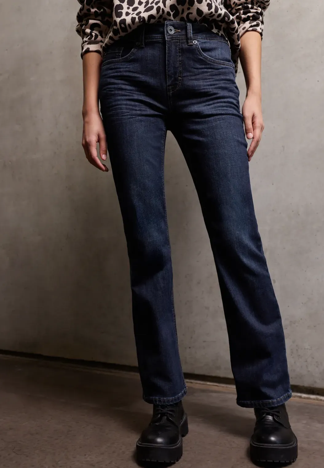 Bootcut jeans