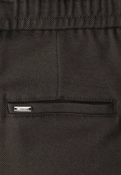 Broek met rechte pijpen en tape