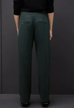 Broek met rechte pijpen en details